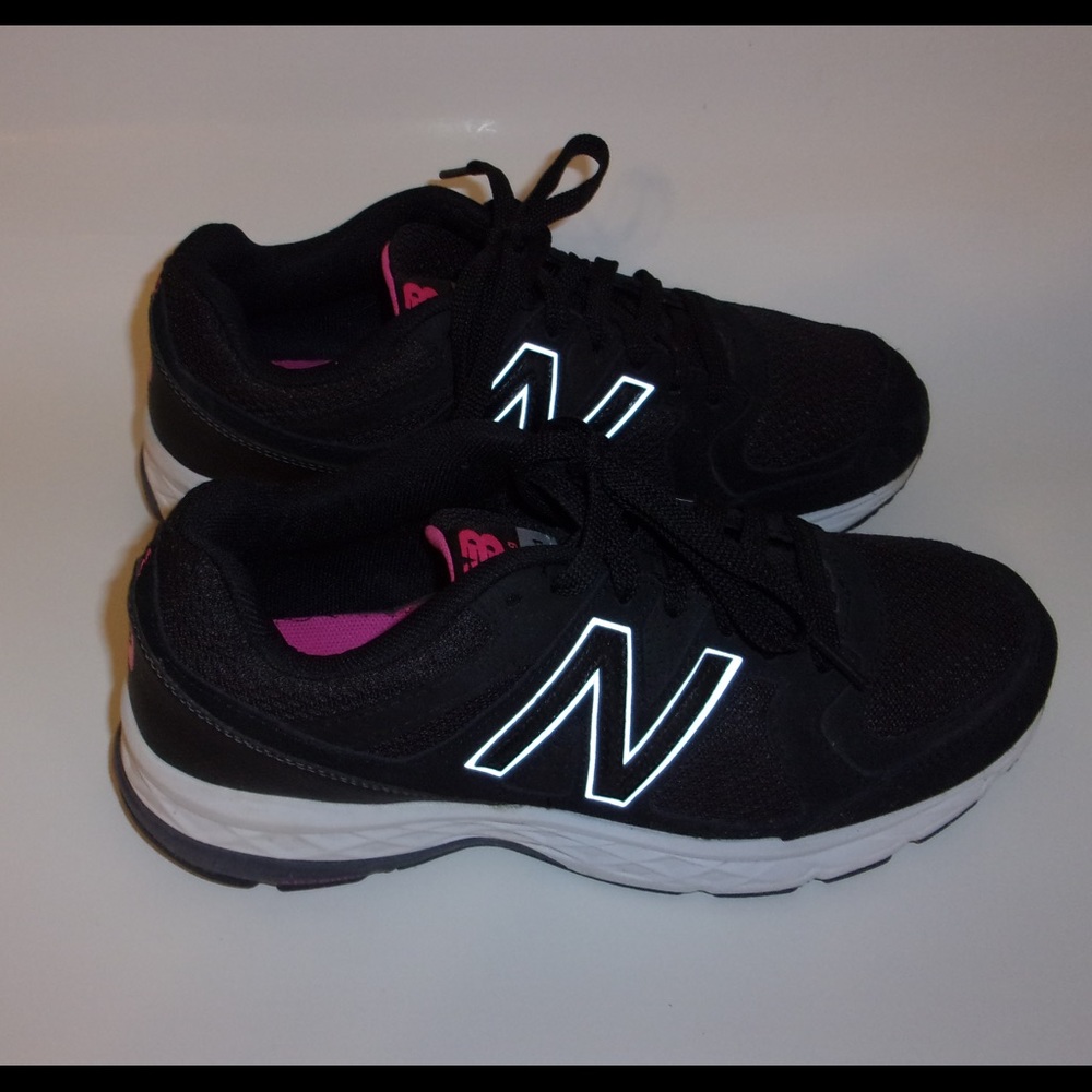 New Balance 795V1 Women's Running Shoes/ Sneakers